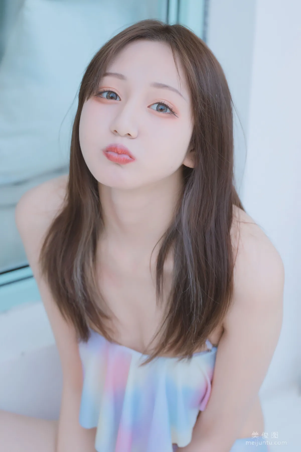 蘿莉神楽闆真冬 《笑顔水時計-夏日比基尼》 寫真集 98