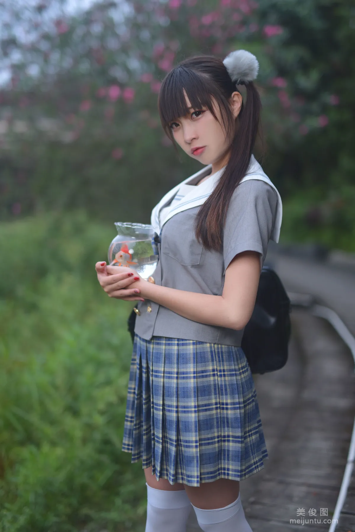 人氣Coser二佐Nisa 《JK水手服》 寫真集 19