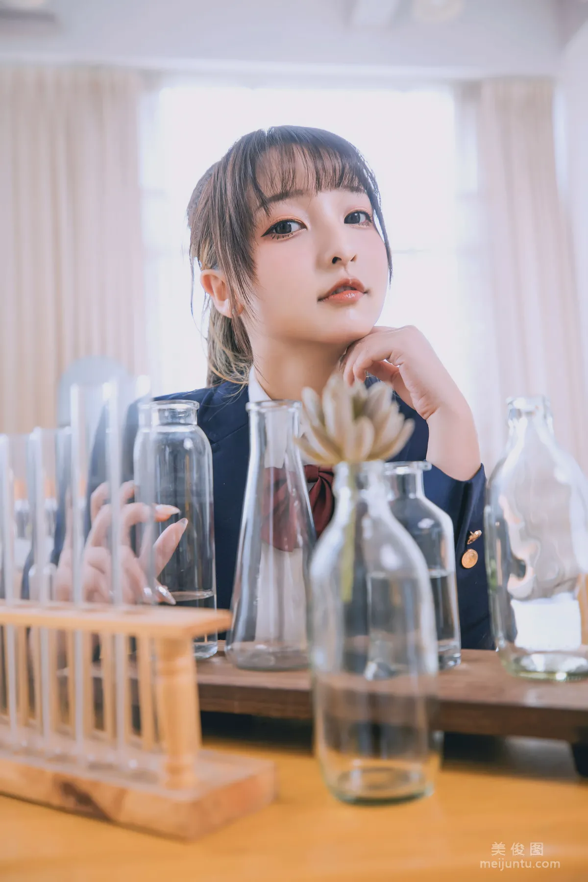 [COS福利] 蘿莉神楽闆真冬《數之歌》 百合教室 寫真集 37