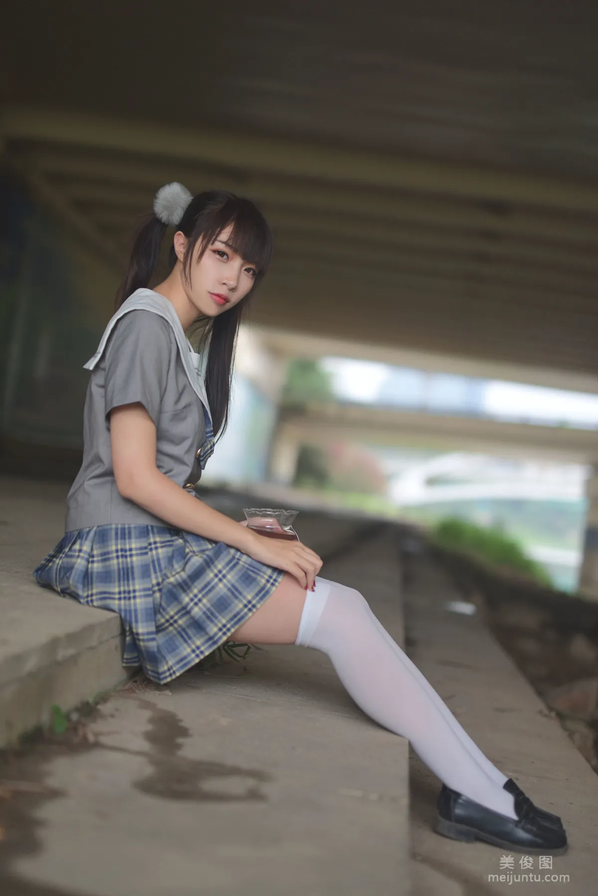 人氣Coser二佐Nisa 《JK水手服》 寫真集 14