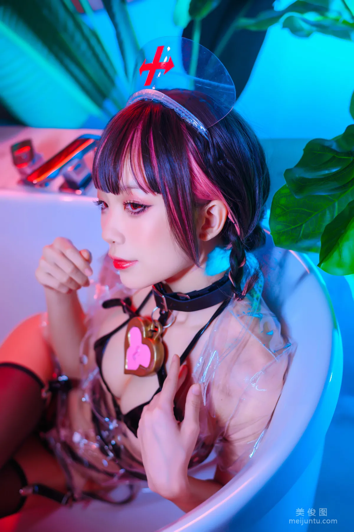 Shui Miao: Web Idols photo 2
