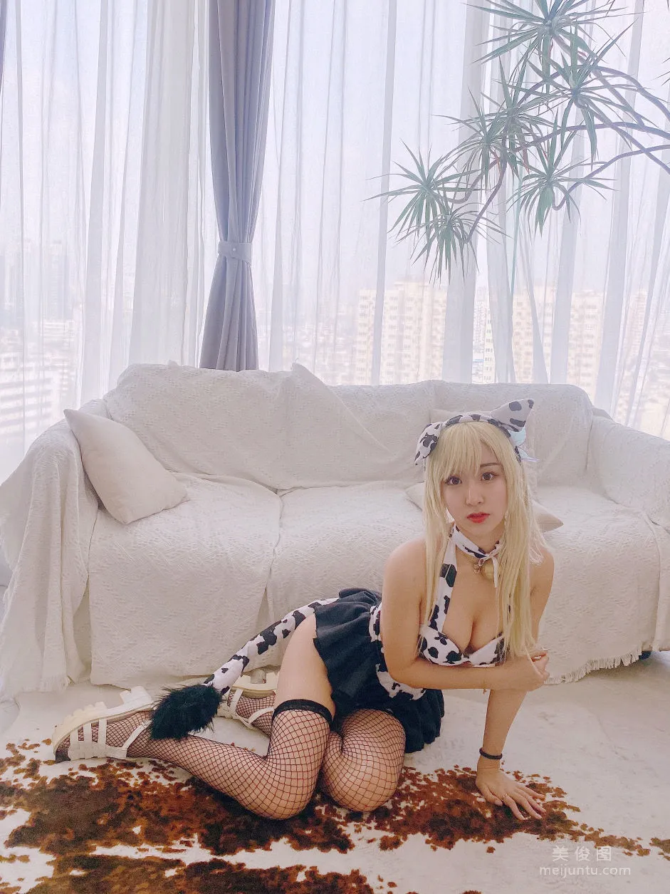 人气Coser黑川 《星奈 奶牛》 写真集50