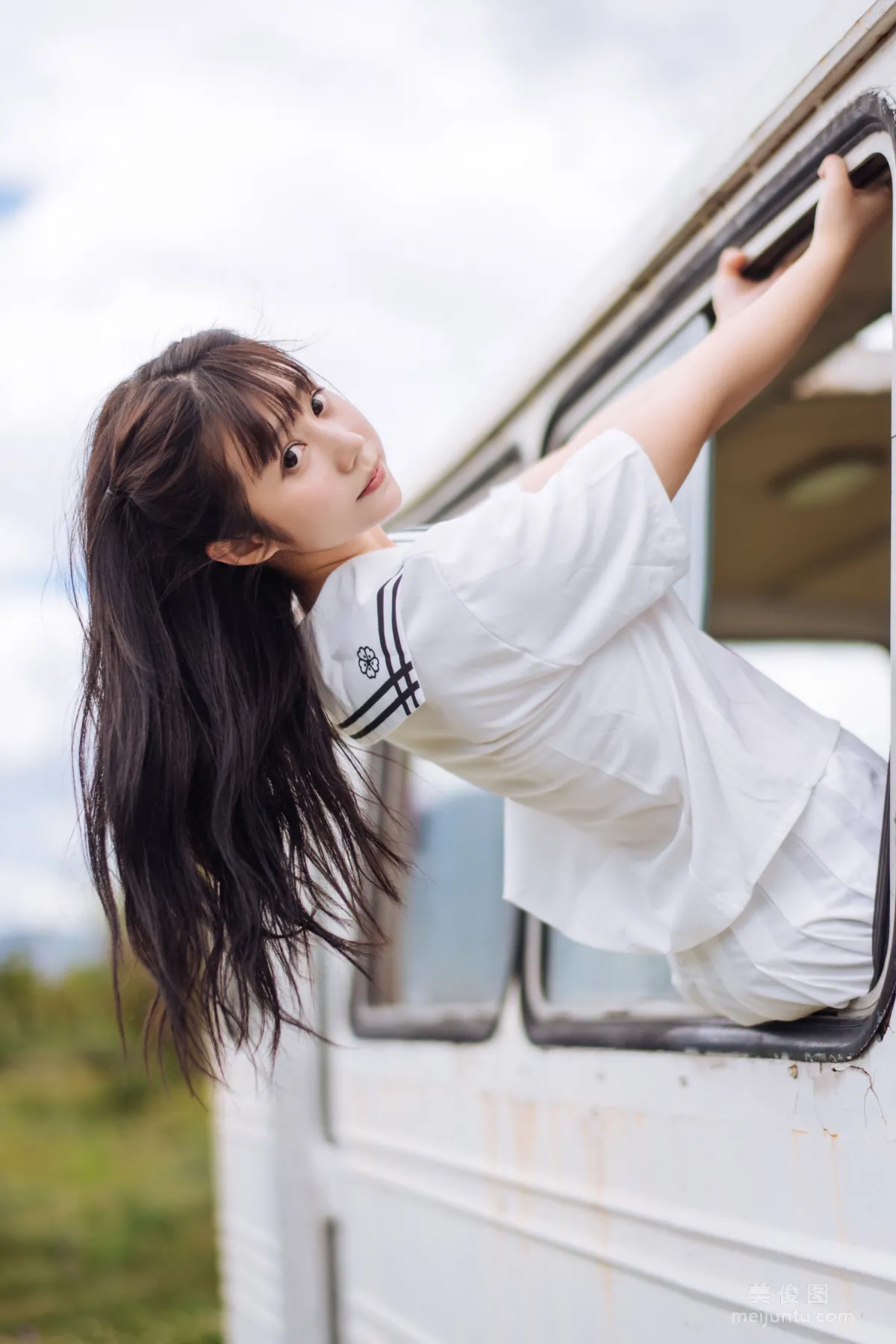 微博福利姬鏡醬 《靜夏之JK少女》 寫真集 19