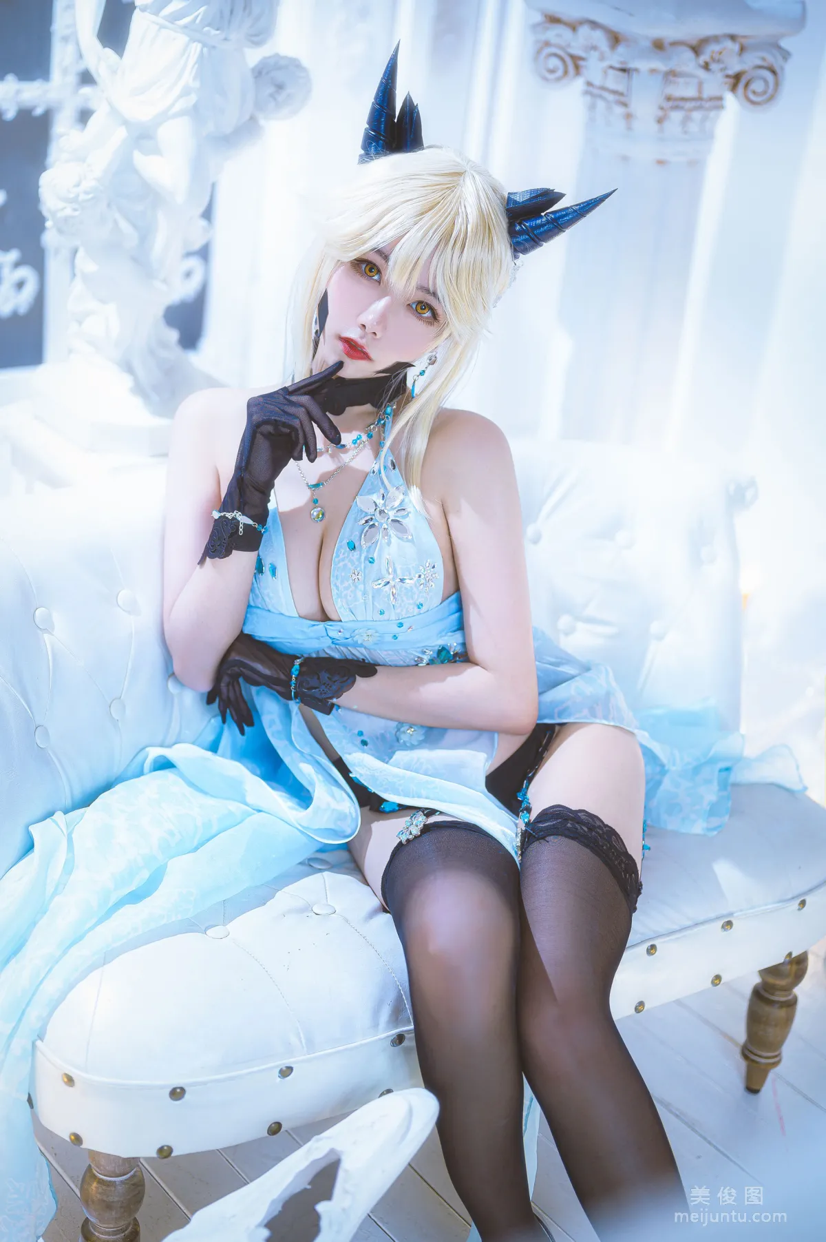 [COS Bonus] Weibo Girl Momoko Kuikui, Black Gun Fool Dress Photo Set photo 5