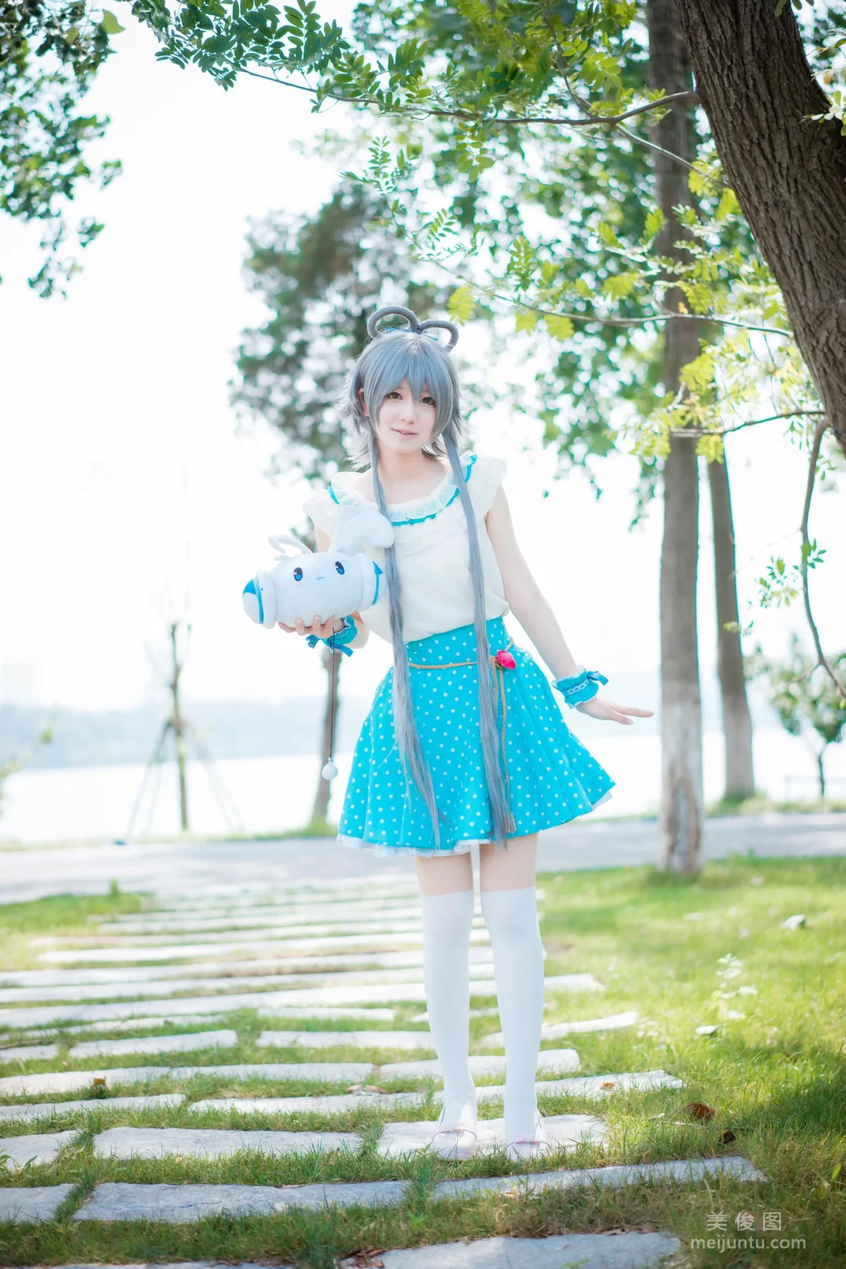 Miyinyin ww: Web Idols photo 21