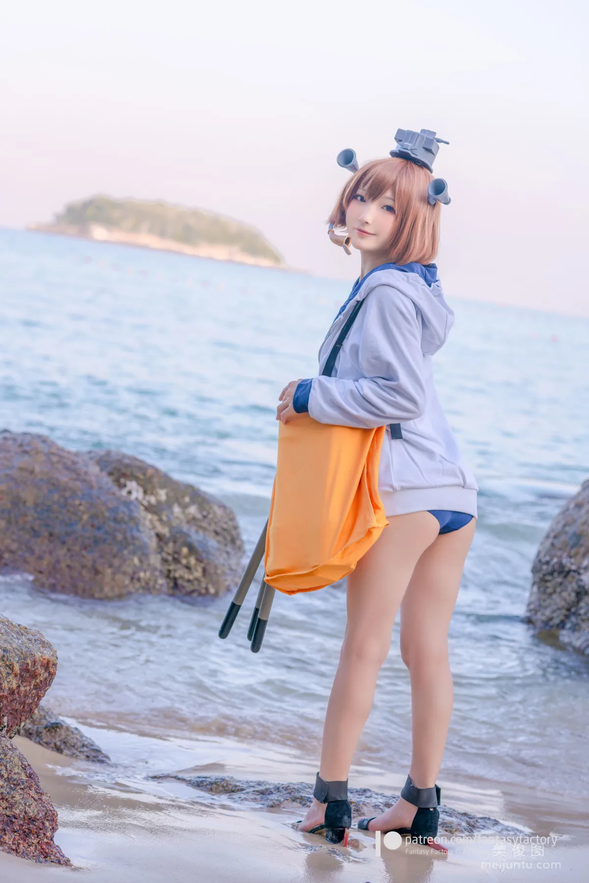 Xiao Ding: Web Idols photo 3