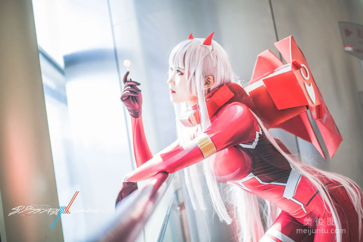 微博Coser三度_69 《Darling in the Frankxx》 写真集1