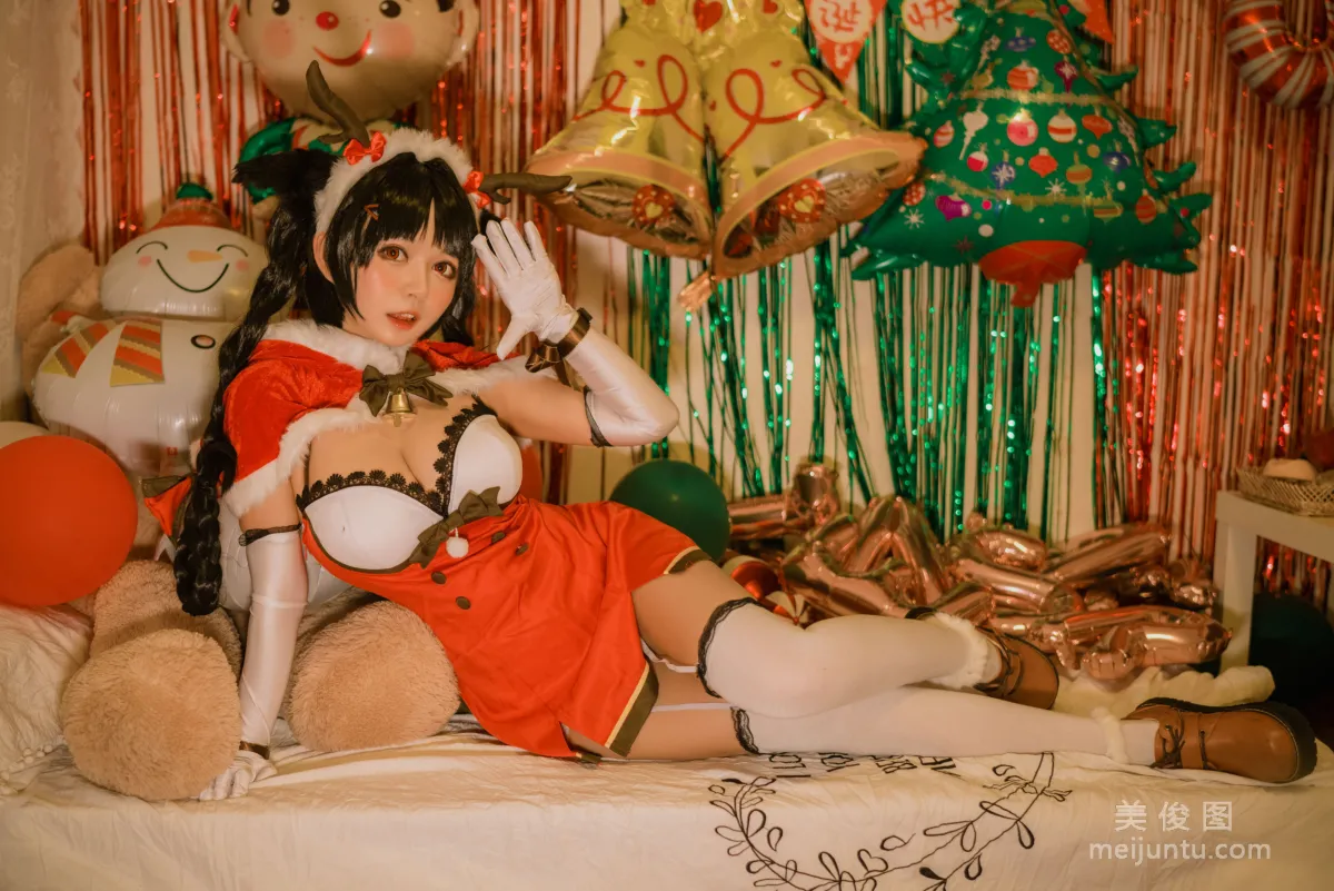 Big-Eyed Cute Girl Heimaomao OvO Big Tide Christmas Photo Set photo 2