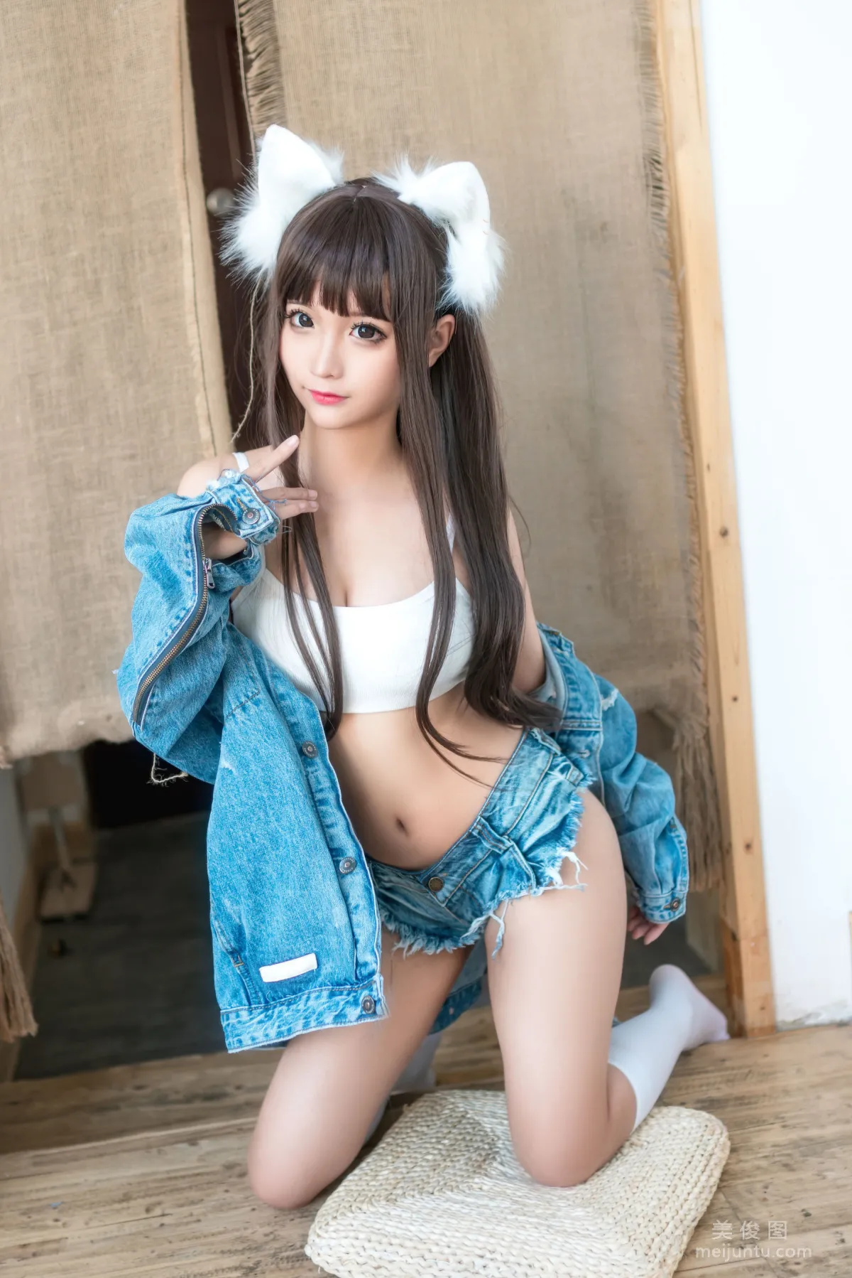 Chun Momo: Web Idols photo 15