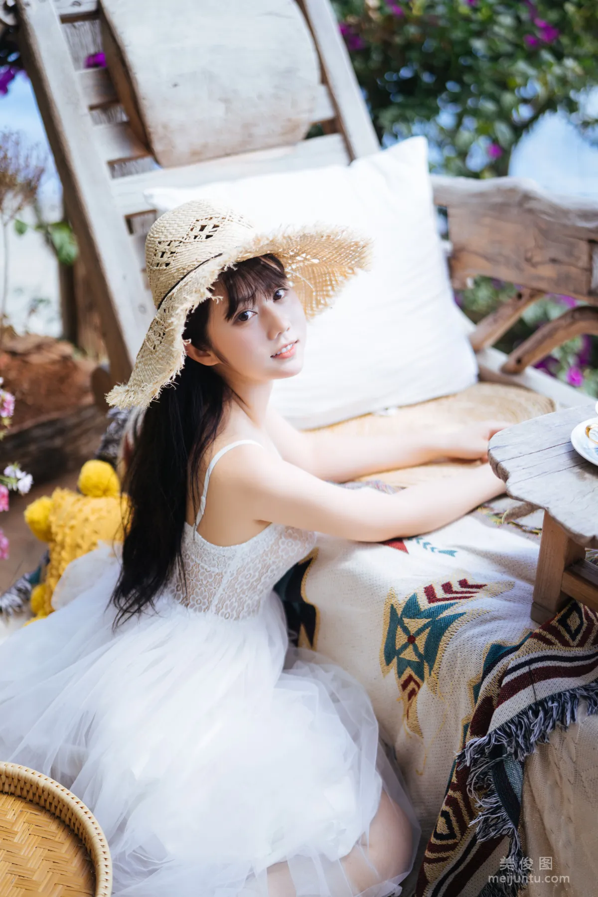 Jing Jiang: Web Idols photo 11