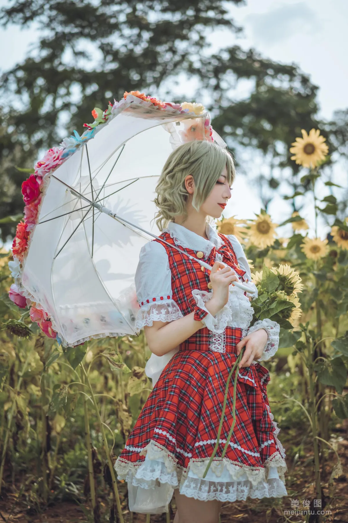 Miyinyin ww: Web Idols photo 16
