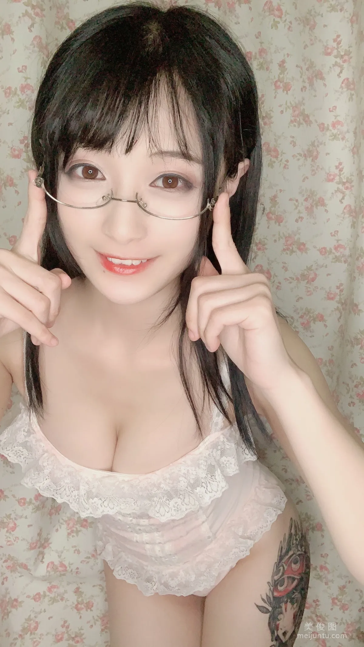 [COS Bonus] Tieban Shaogui Wu w 《Lingerie Bodysuit》 Photo Set photo 5