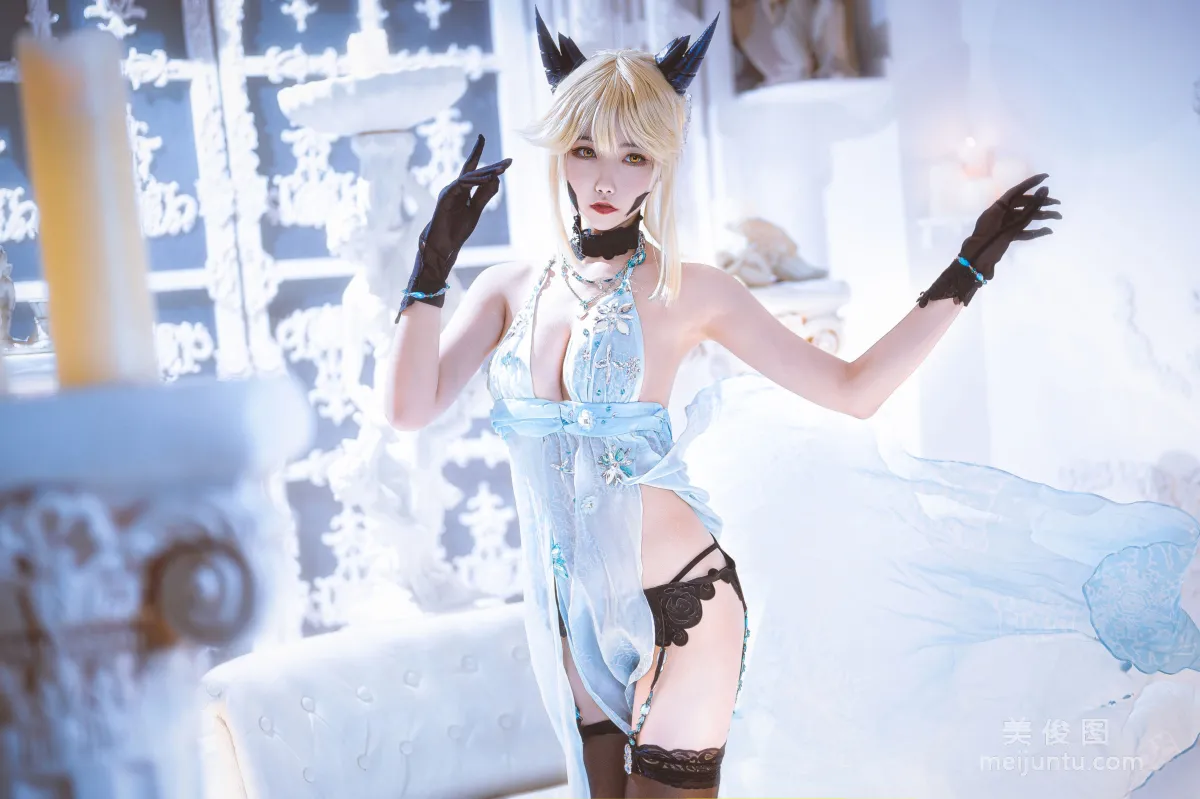 [COS Bonus] Weibo Girl Momoko Kuikui, Black Gun Fool Dress Photo Set photo 14