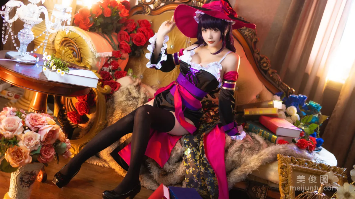 Coser小姐姐星之迟迟 《玛菲卡》 写真集1