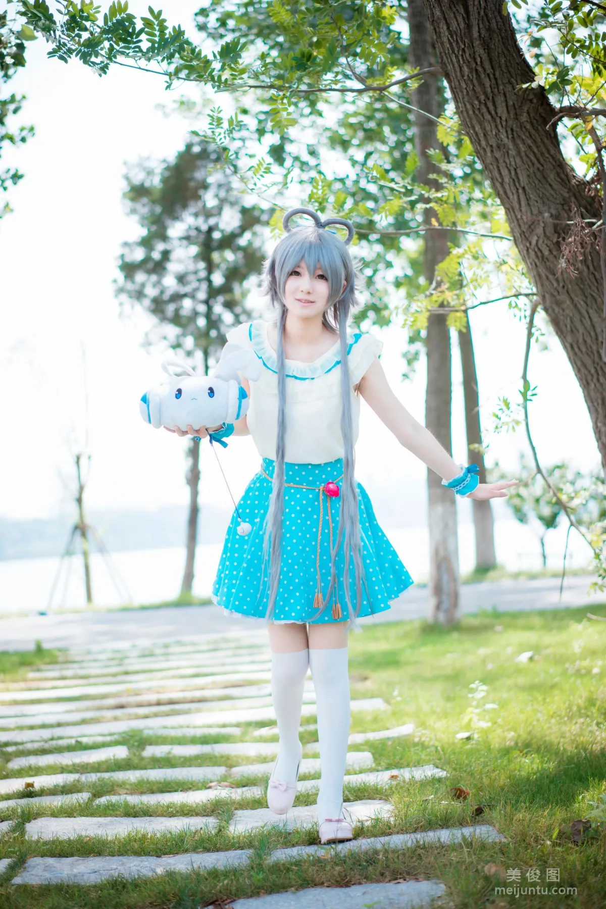 Miyinyin ww: Web Idols photo 22