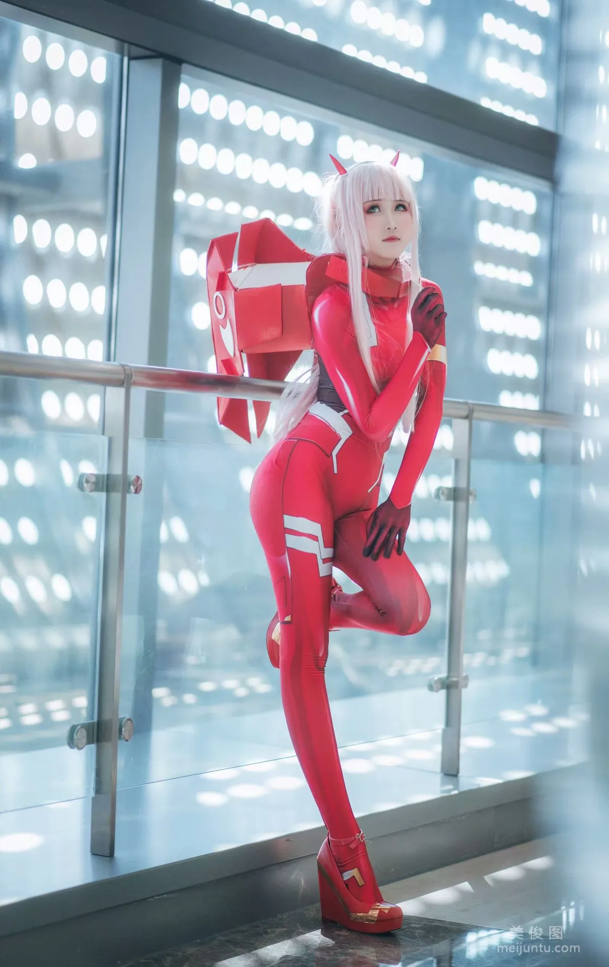 微博Coser三度_69 《Darling in the Frankxx》 寫真集 11