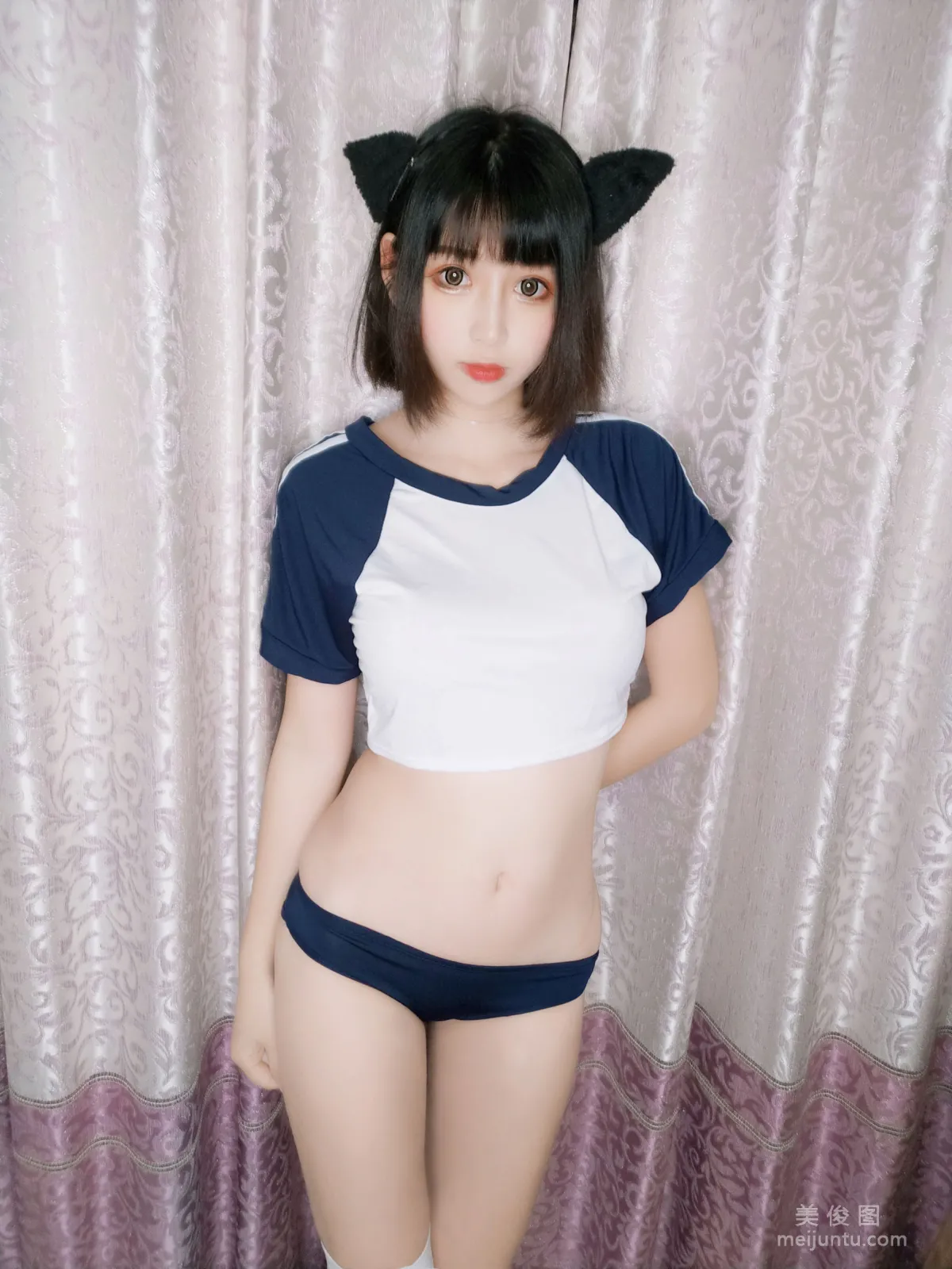 Xiao Sujiang: Web Idols photo 24