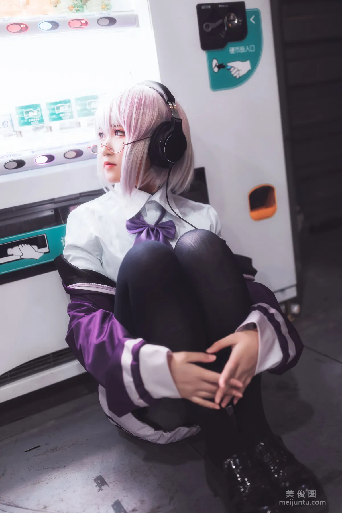 Sandu 69: Web Idols photo 3