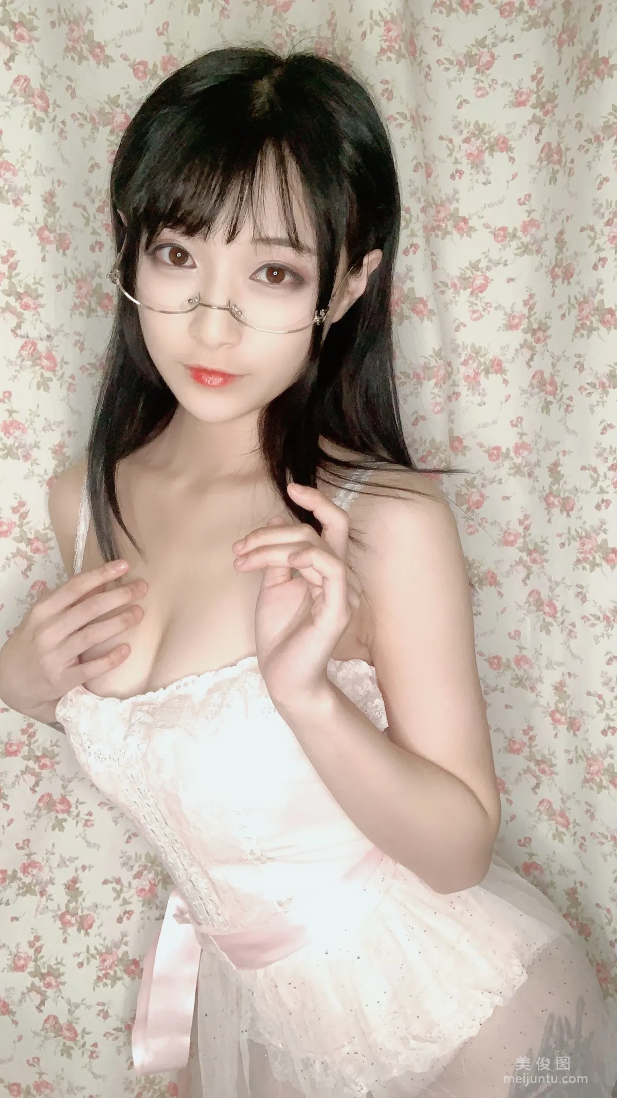 [COS Bonus] Tieban Shaogui Wu w 《Lingerie Bodysuit》 Photo Set photo 13