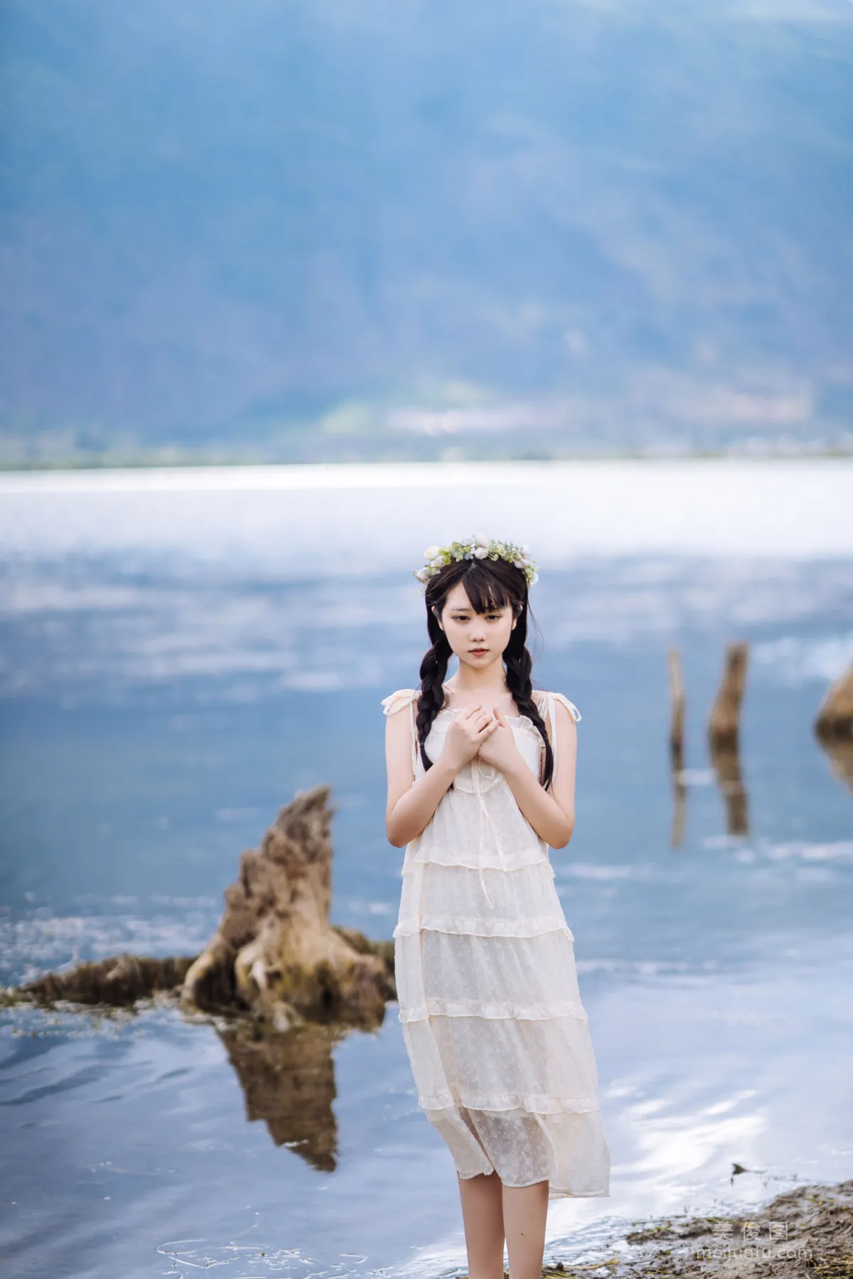 Jing Jiang: Web Idols photo 5