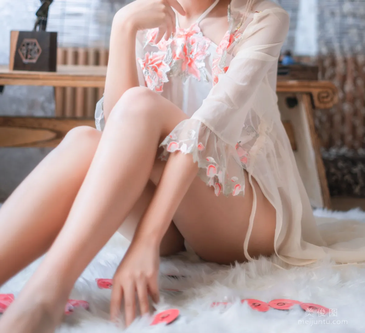 微博妹子三度_69 《肚兜》 写真集8