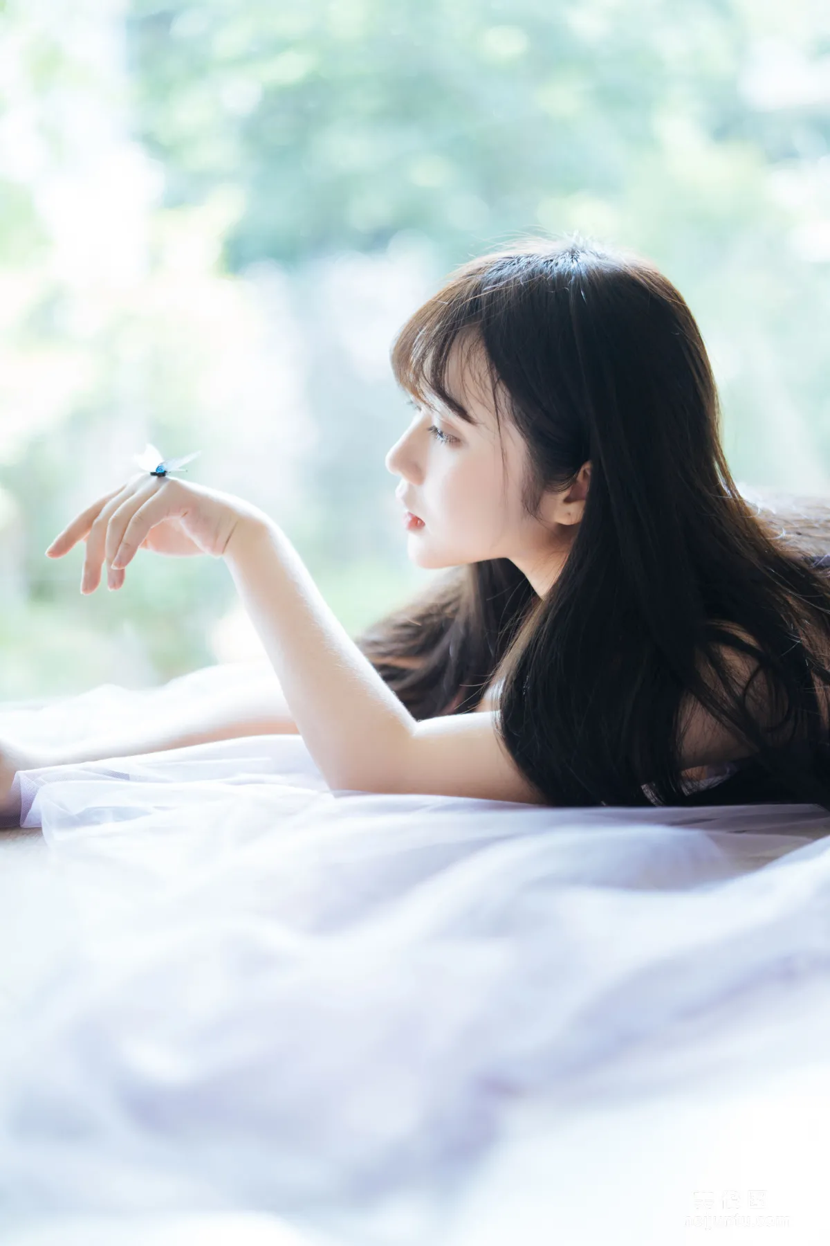Jing Jiang: Web Idols photo 2