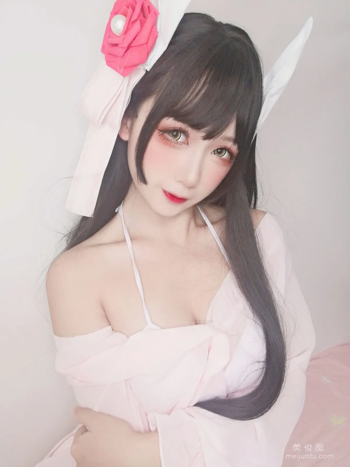 Anime Blogger Yingluojiang w, Sturgeon Pajamas Photo Set photo 13