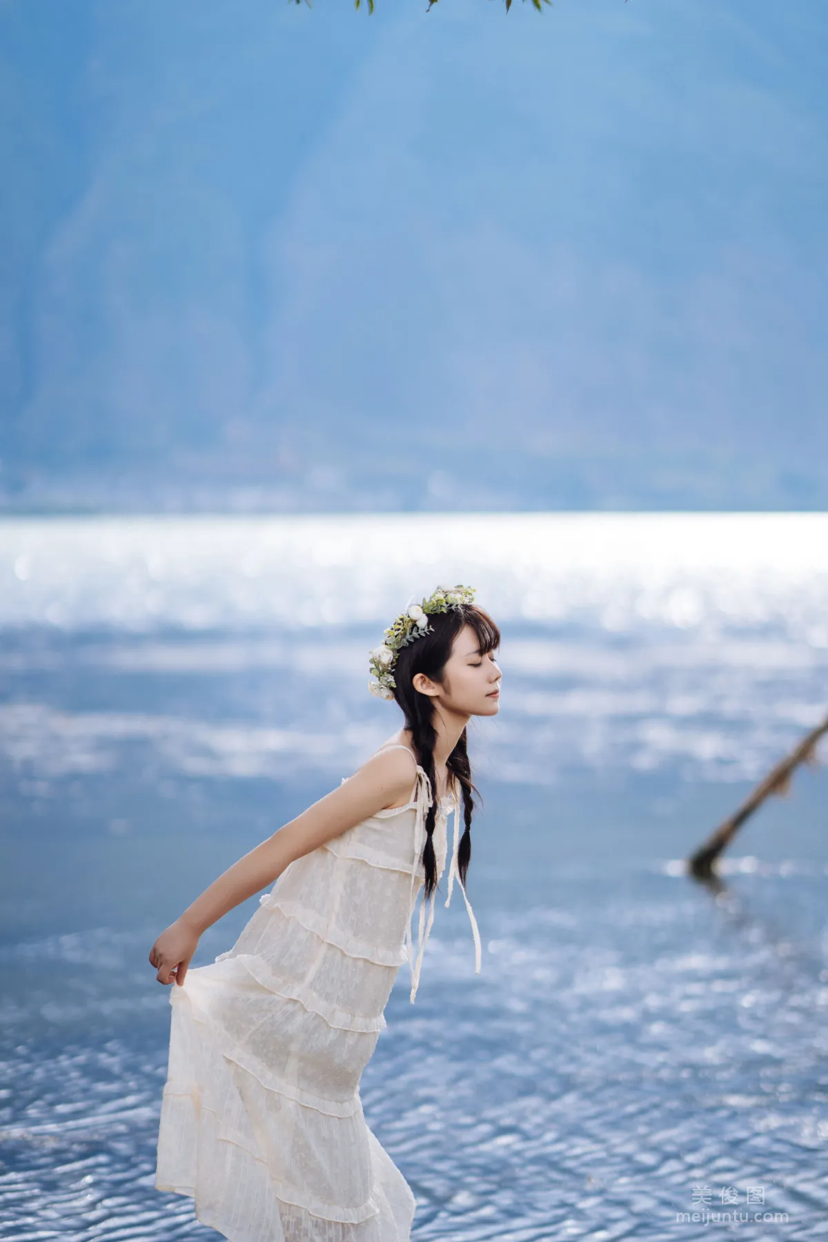 Jing Jiang: Web Idols photo 12