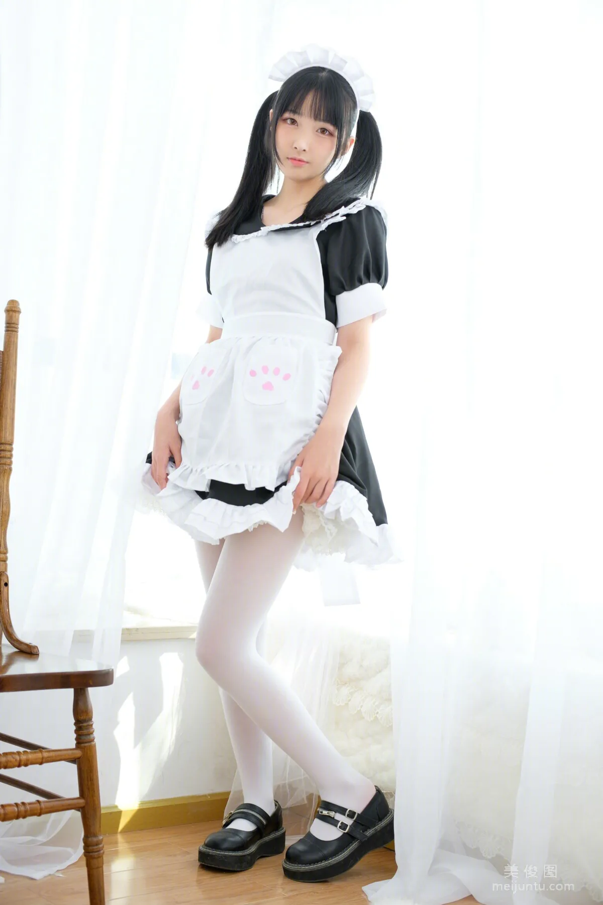 [COS福利] 我才不是neko 《白丝女仆》 写真集7