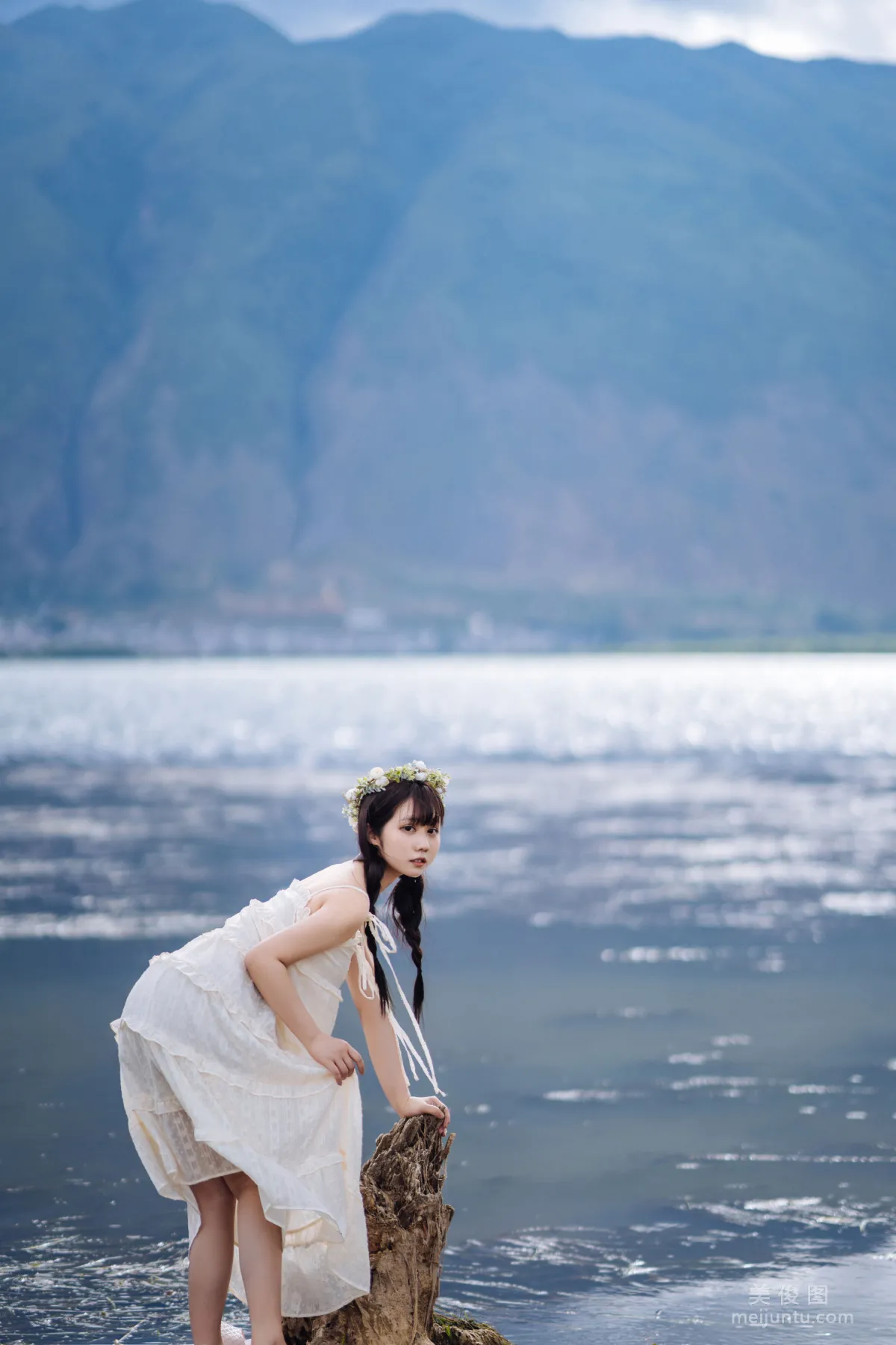 Jing Jiang: Web Idols photo 6