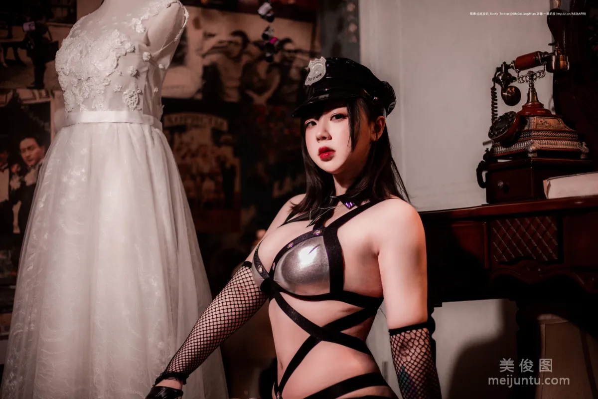 [COS] Pipi Naike Keai Lela Silver Policewoman Photo Set photo 16