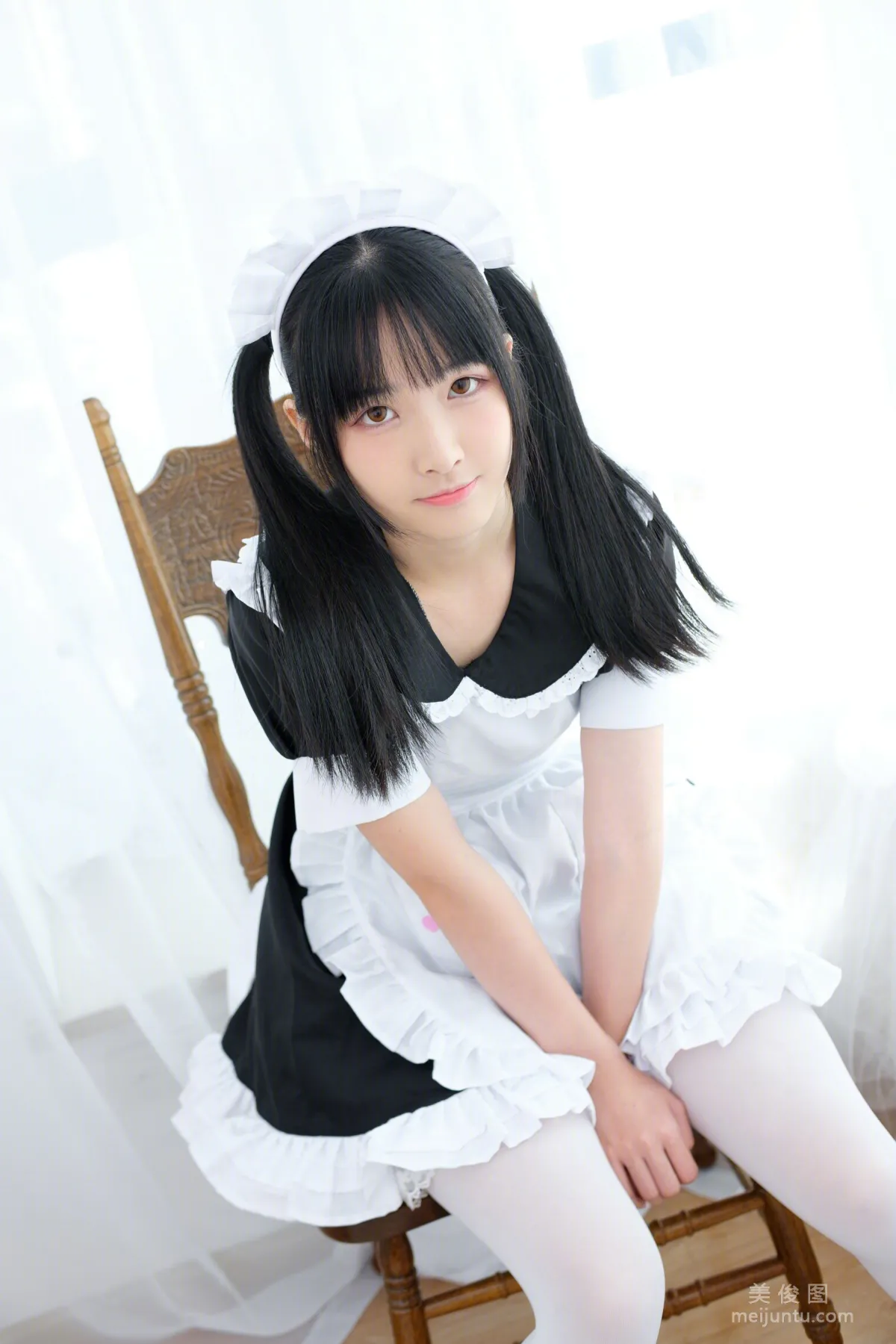 [COS福利] 我才不是neko 《白丝女仆》 写真集6