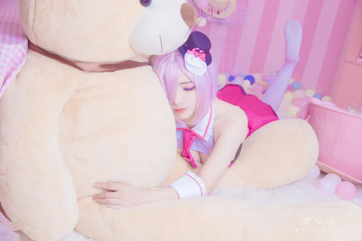 Siwen Wenwen Wen, Valentine's Day Chocolate Photo Set photo 11