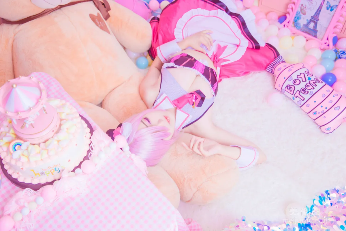 Siwen Wenwen Wen, Valentine's Day Chocolate Photo Set photo 6
