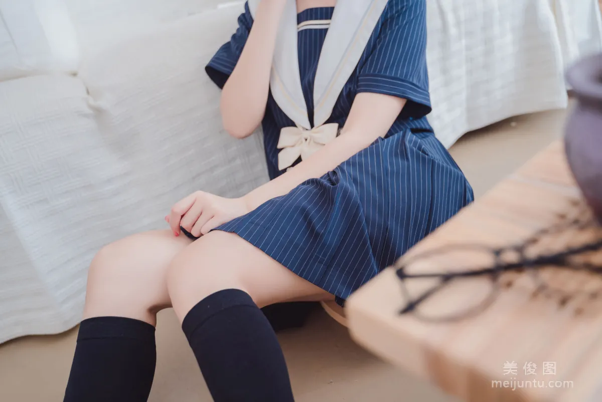 [COS福利] 猫君君MaoJun 《清纯学妹》 写真集8