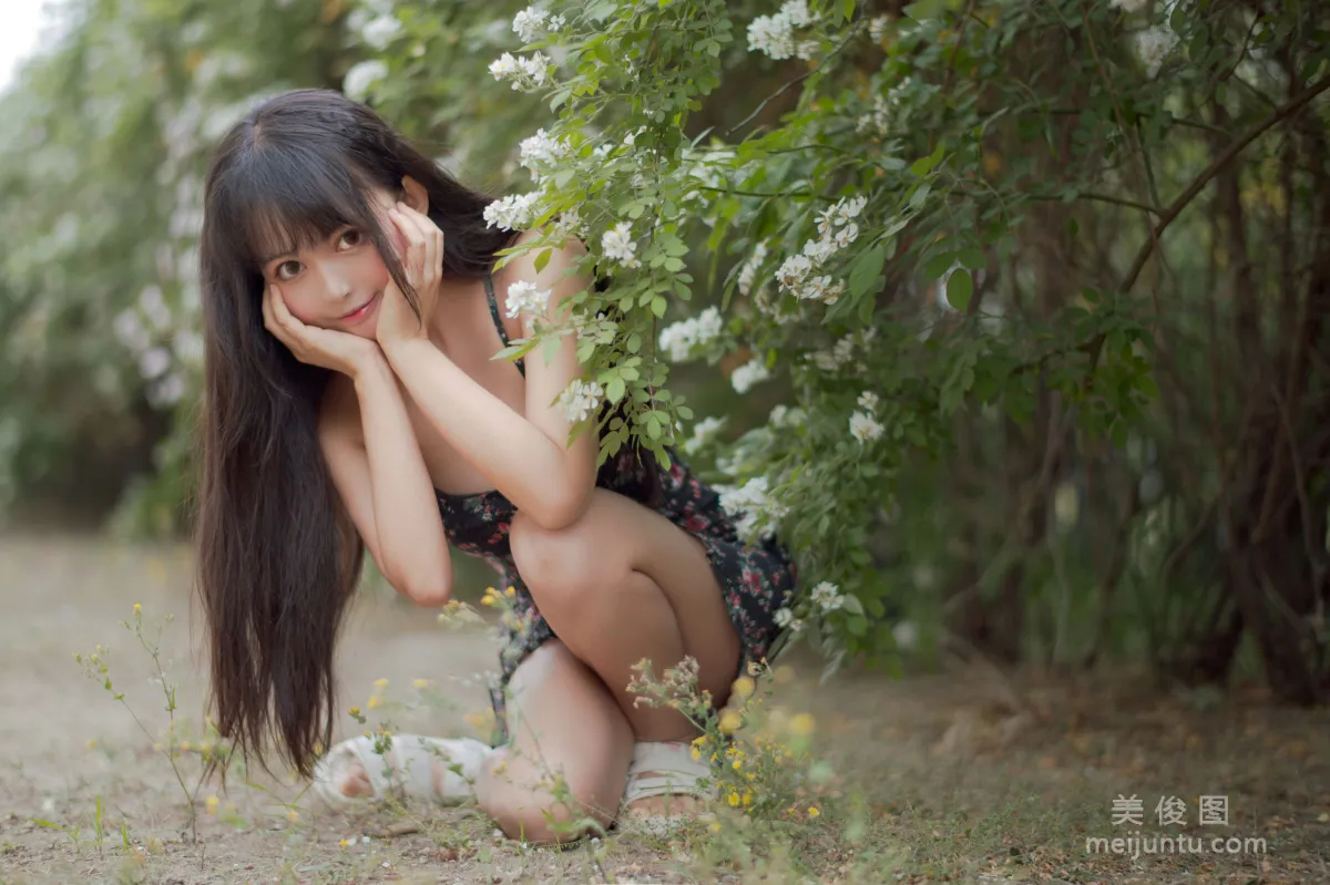 Big-Eyed Cute Girl Heimaomao OvO, Rose 1 Photo Set photo 12