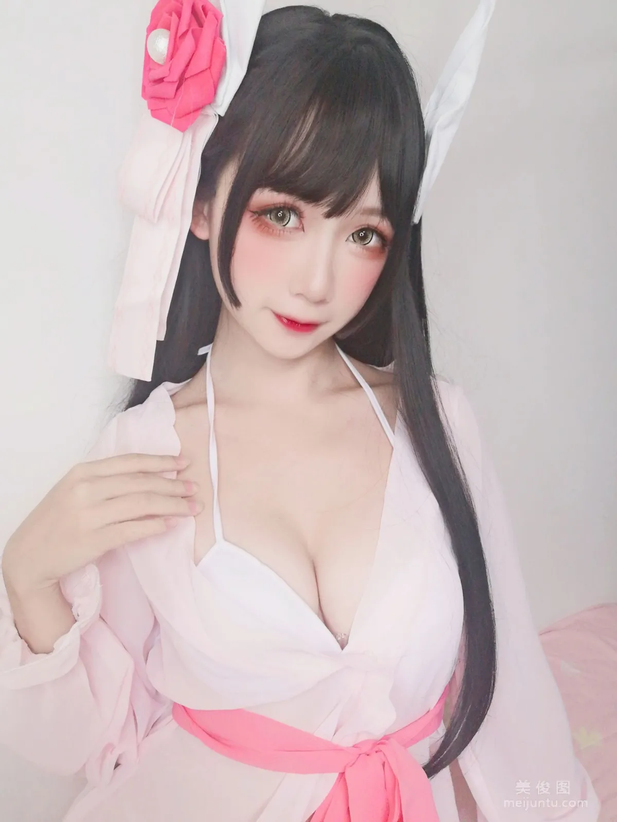 Anime Blogger Yingluojiang w, Sturgeon Pajamas Photo Set photo 12