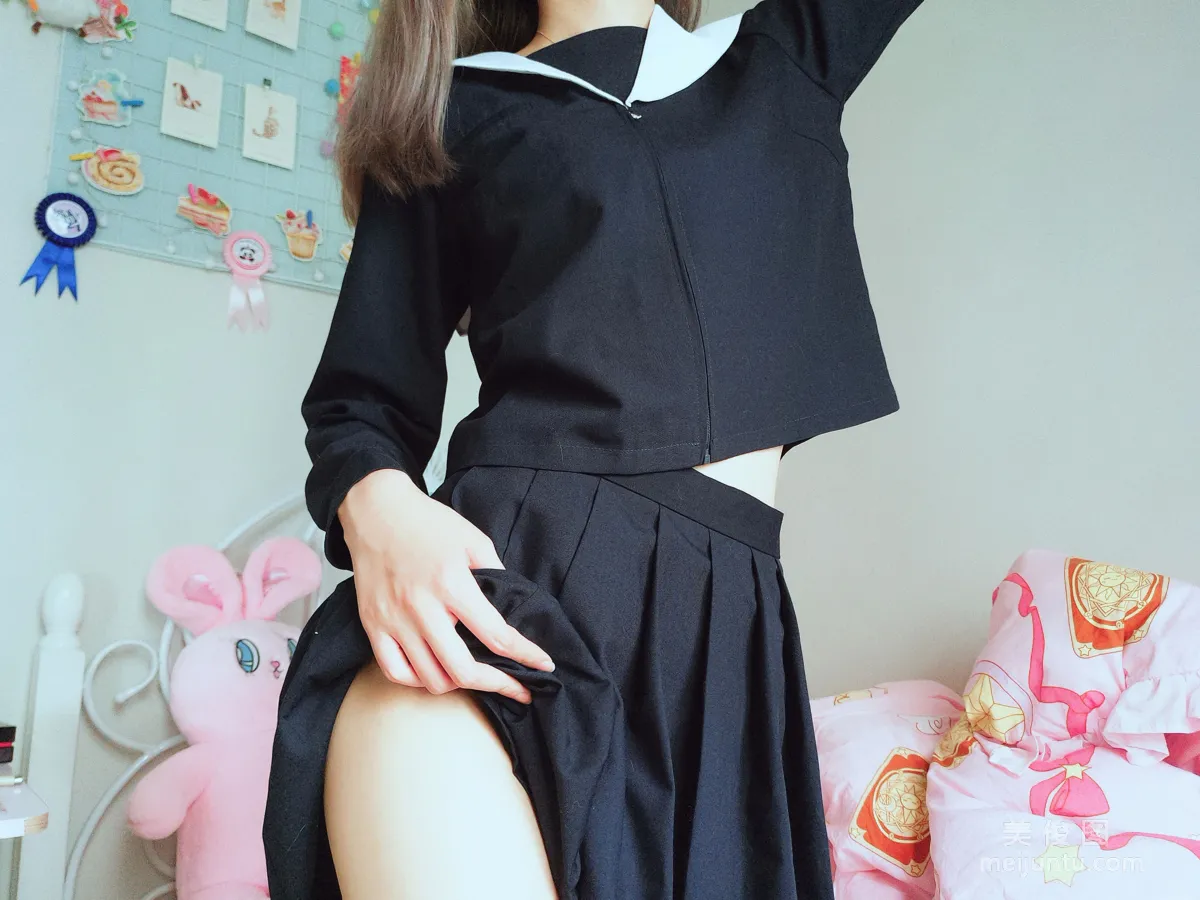 Cute Girl Yanjiang Damo Wang w "Silk Feet Collection" Photo Set photo 32