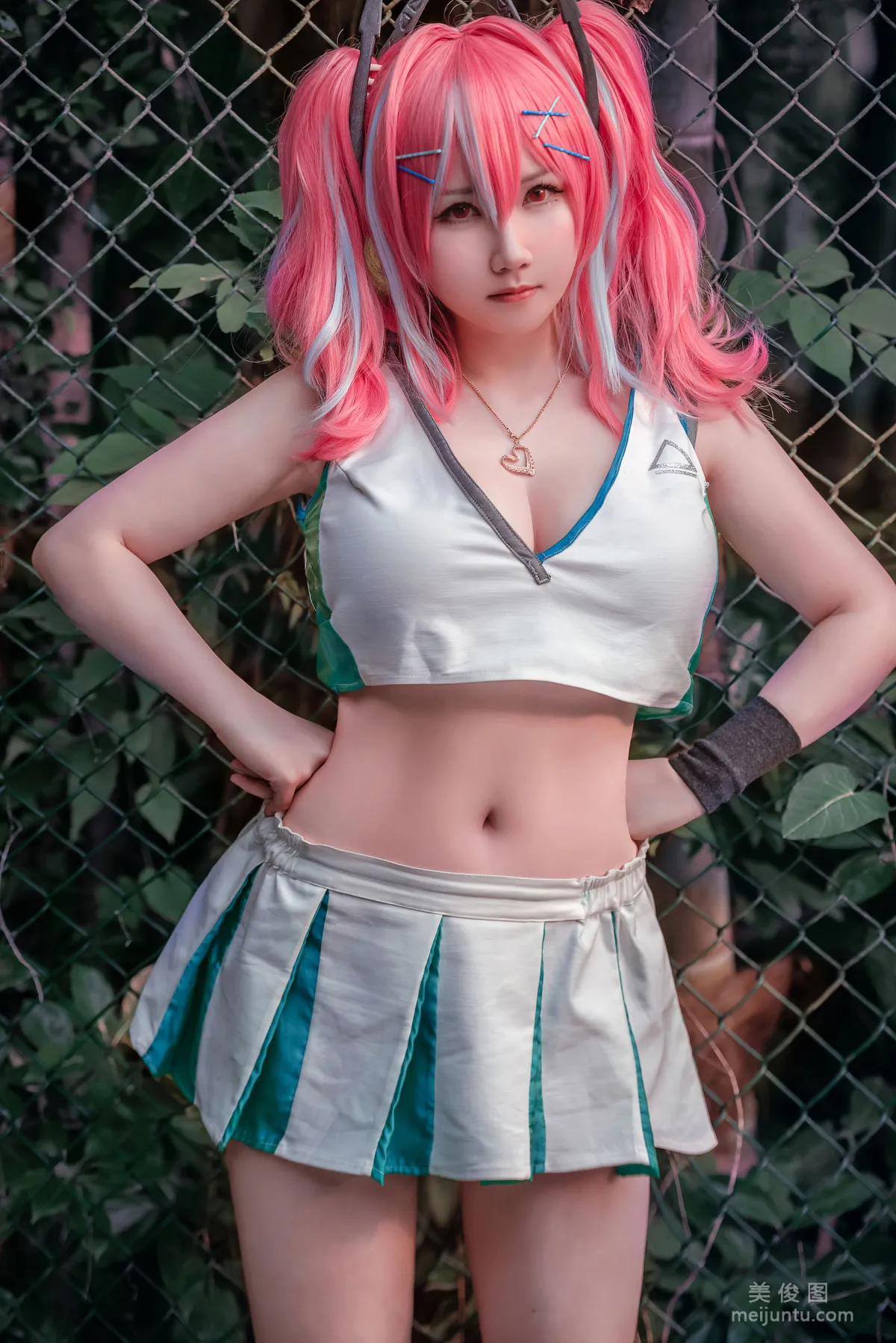 Shiben Momo: Web Idols photo 22