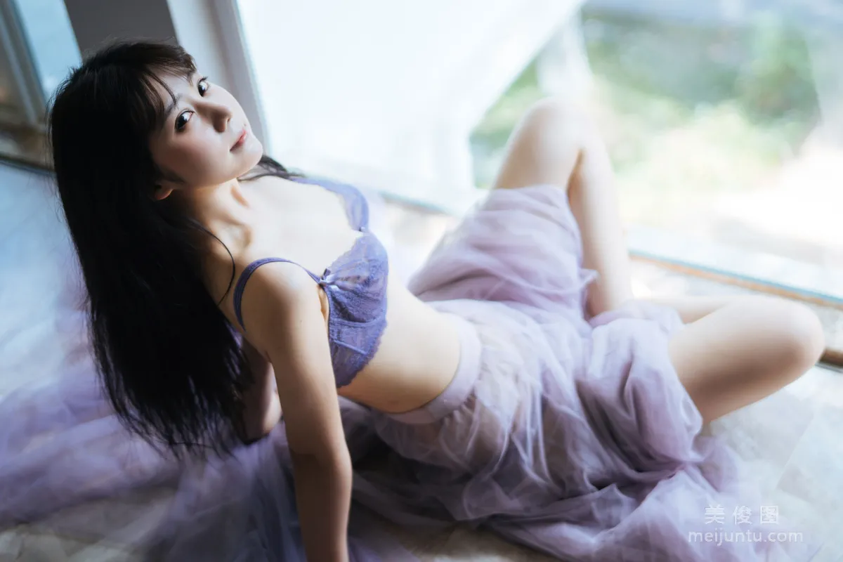 Jing Jiang: Web Idols photo 14