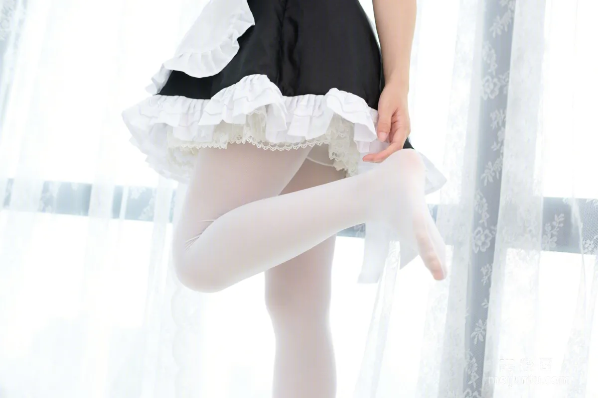 [COS福利] 我才不是neko 《白丝女仆》 写真集63