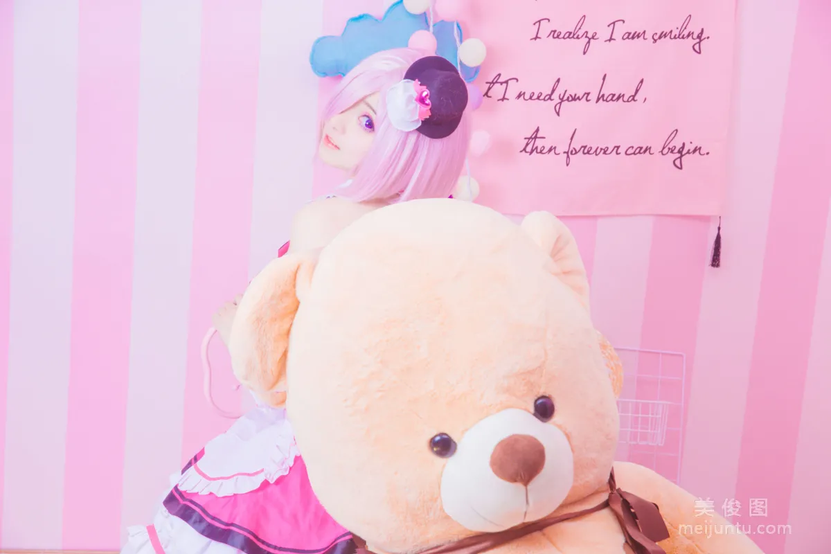 Siwen Wenwen Wen, Valentine's Day Chocolate Photo Set photo 2
