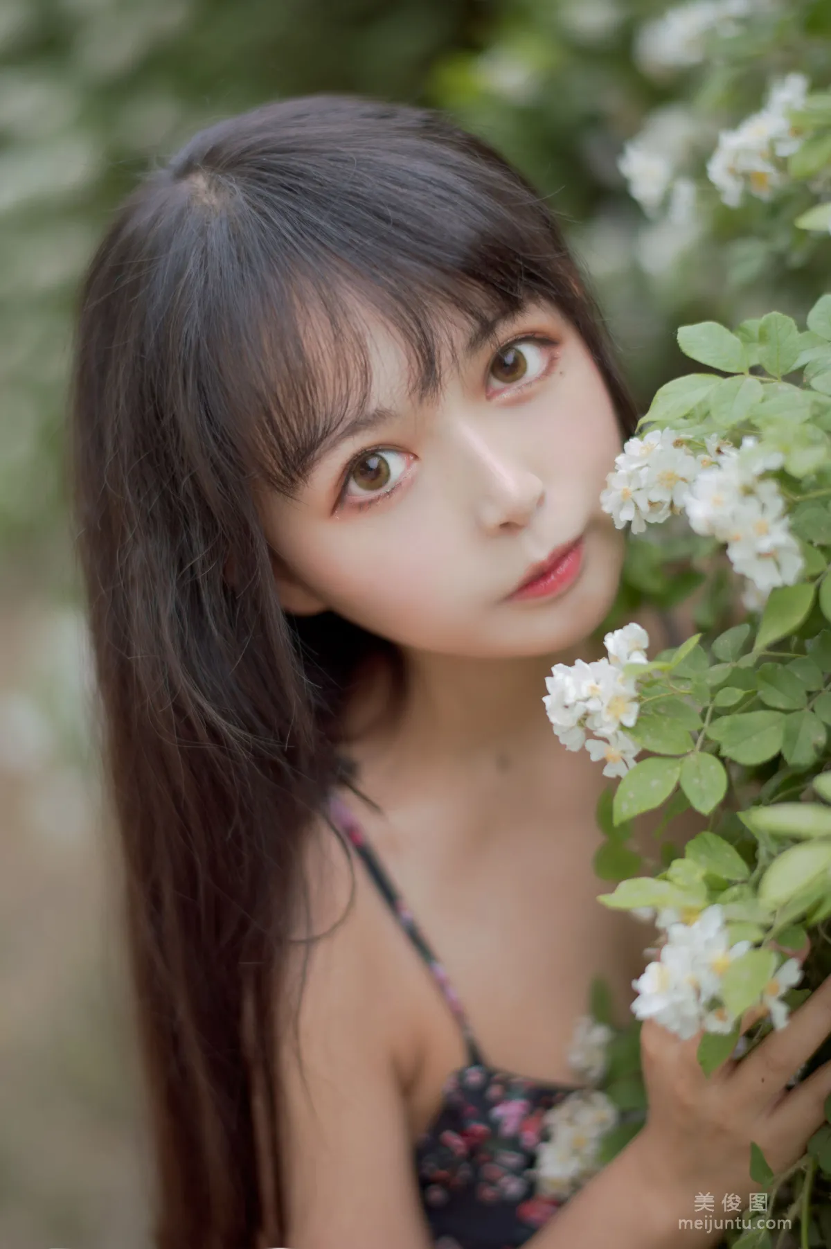 Big-Eyed Cute Girl Heimaomao OvO, Rose 1 Photo Set photo 21