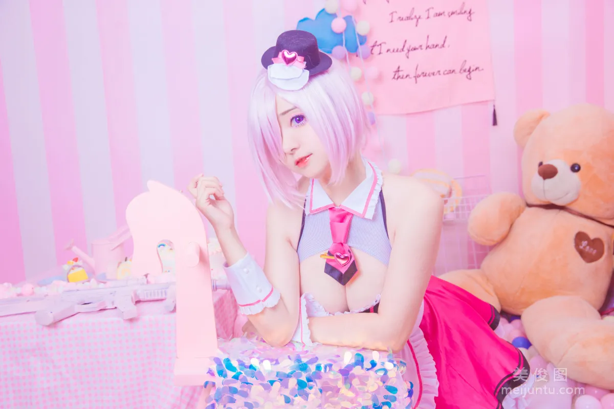 Siwen Wenwen Wen, Valentine's Day Chocolate Photo Set photo 3