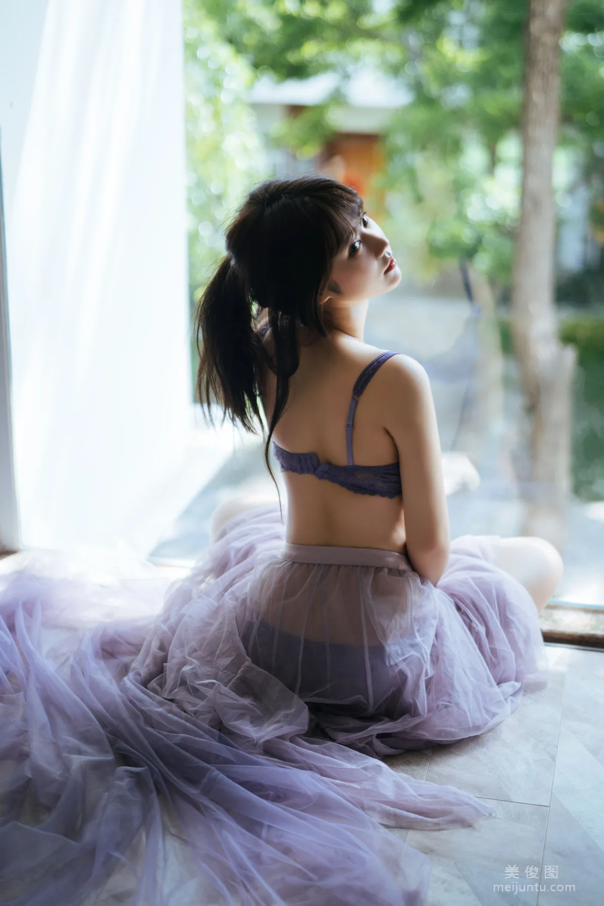 Jing Jiang: Web Idols photo 11