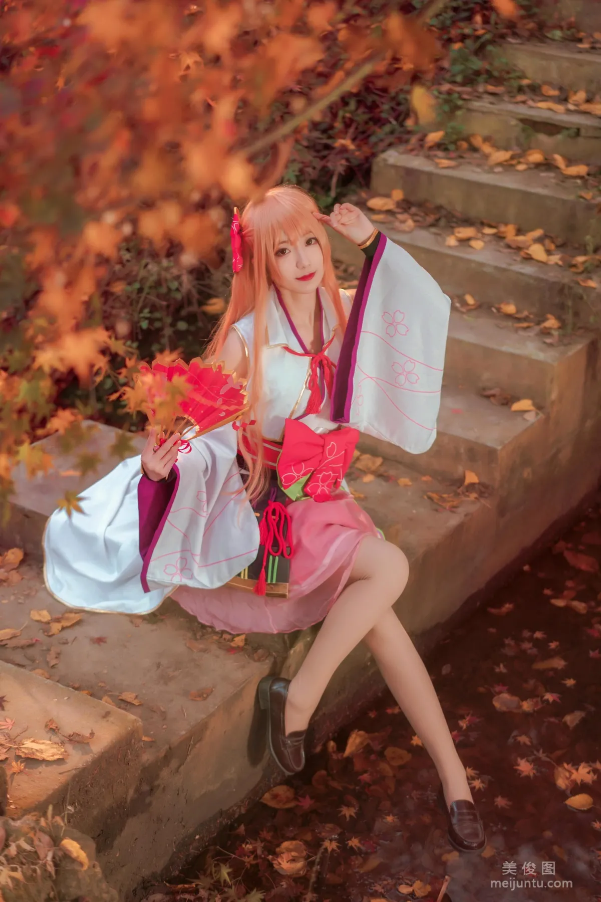 Miyinyin ww: Web Idols photo 4