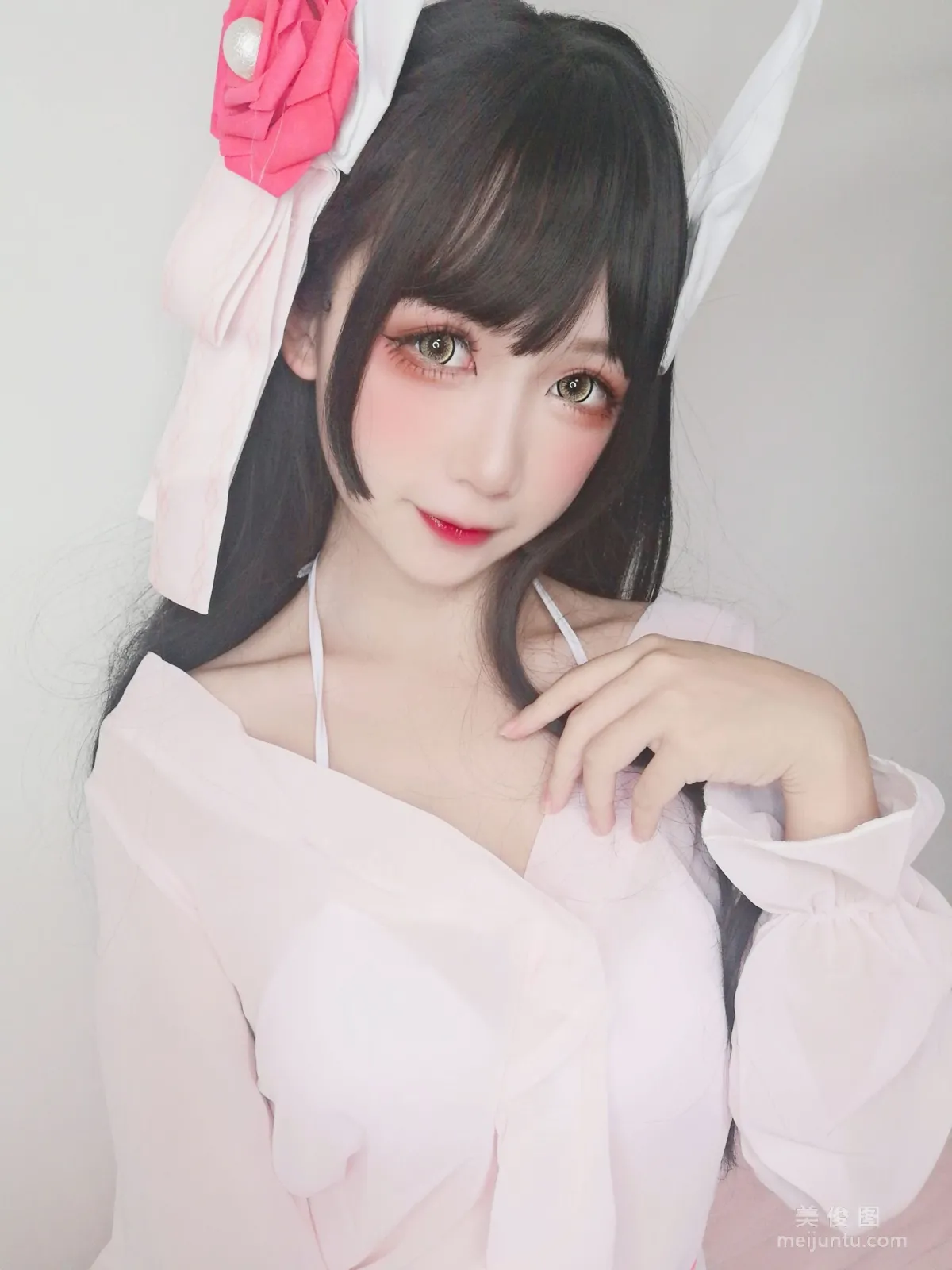Anime Blogger Yingluojiang w, Sturgeon Pajamas Photo Set photo 14