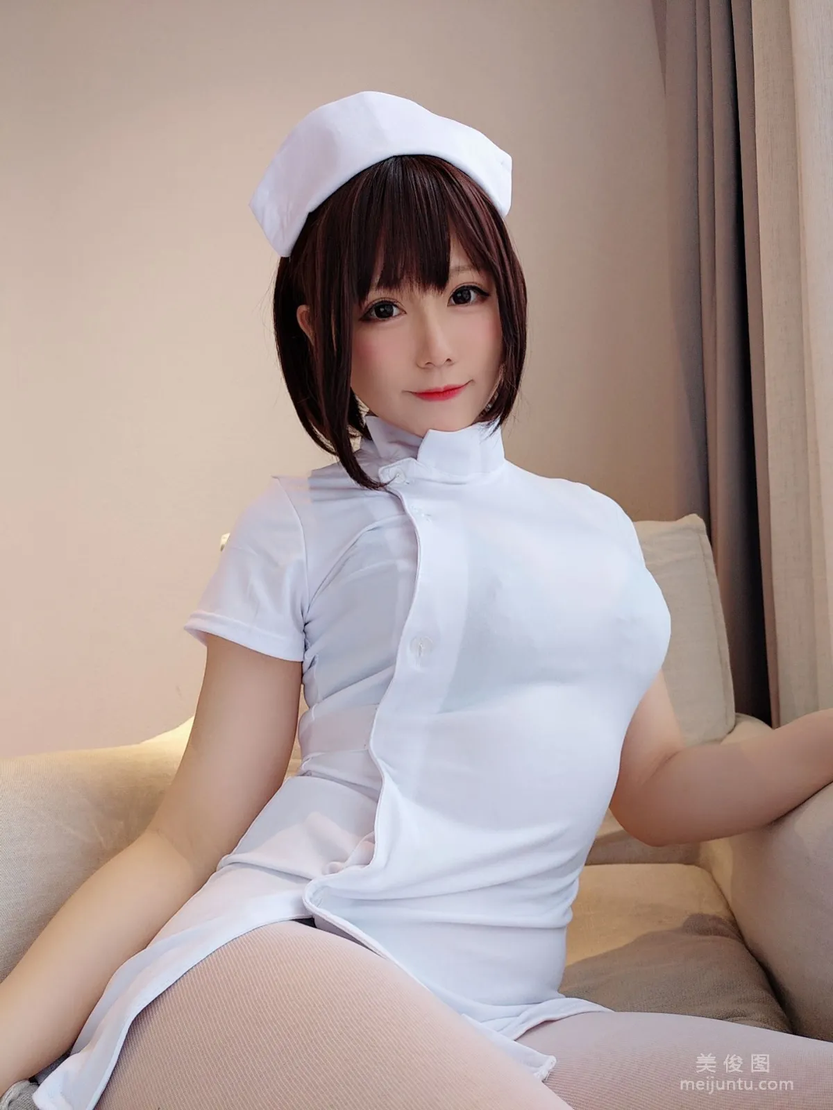 [COS福利] 萌妹子Nyako喵子 《護士妹妹》 寫真集 2
