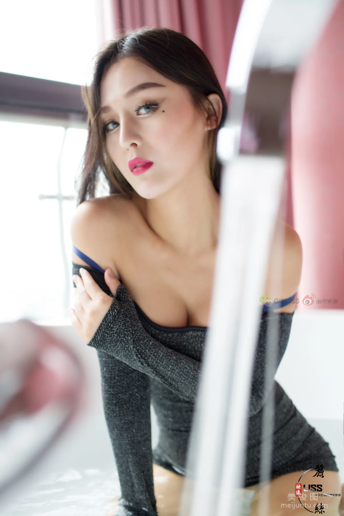 [丽丝映像GIRLISS]  浴缸胸衣湿身  写真集55