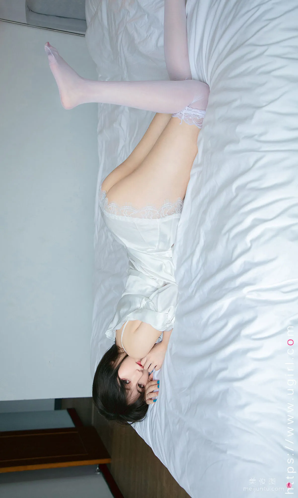[Ugirls] No.1914 You Youjiang - Sexy Snow House photo 28